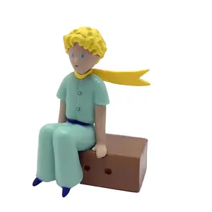 Little Prince figurine on crate Plastoy image-0