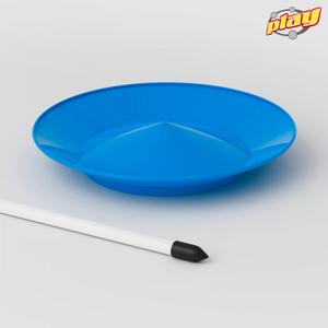 pjassb-g-bleu-kinesisk-tallrik-med-pinnar-play-bla-tu