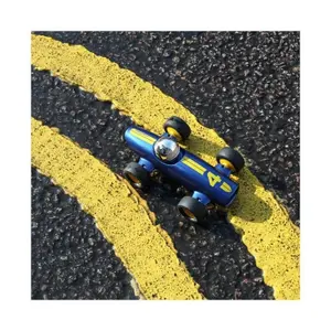 Car games Playforever Verve Malibu Lucas image-1