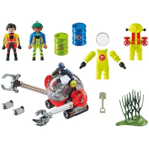 Imitation games operation urban environment with boat Playmobil City image-1