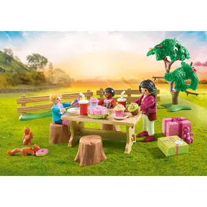 Country Farm Birthday Party Playmobil image-2