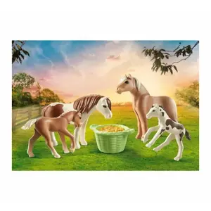 2 Icelandic ponies and foals Playmobil image-1