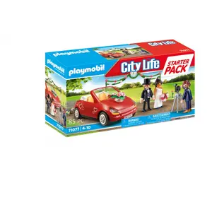 Figurine of wedding couple with photographer and vehicle Playmobil image-1