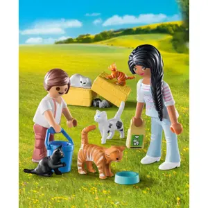 Simulation games family cats + and Playmobil image-0