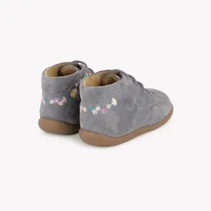 Baby booties Pom d'Api Stand-up Derby Brod image-3