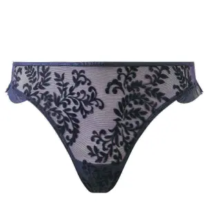 String femme Brigitte Bardot Festival image-0