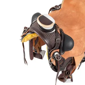 Western saddle for horse Pool's Dusty Wade image-2