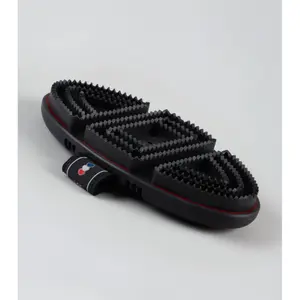 Escova para cavalo macia Premier Equine image-1