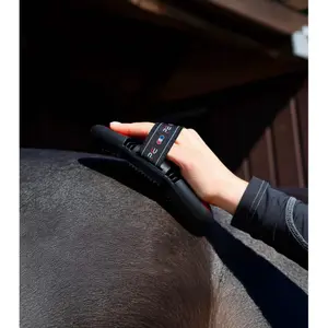 Escova para cavalo macia Premier Equine image-3