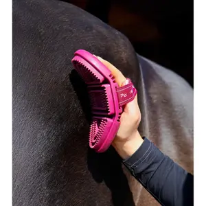 Escova para cavalo macia Premier Equine image-3