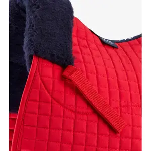 Integrierte dämpfende Sattelunterlage aus synthetischem Schafsfell Premier Equine GP/Jump Numnah image-2