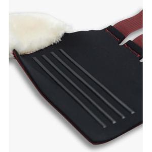 Non-slip horse tail guard with fur Premier Equine Techno image-1