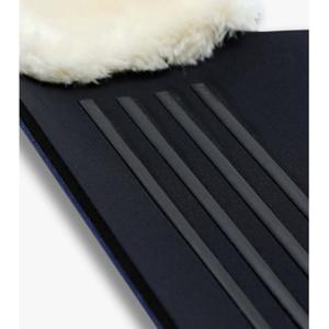 Non-slip horse tail guard with fur Premier Equine Techno image-1