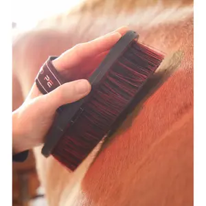Soft brush Premier Equine image-1