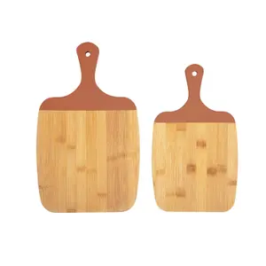Juego de tablas de cortar de bambú con borde Present Time Gourmet image-0