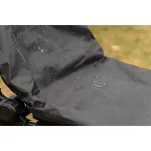 Waterproof chair cover Preston image-2
