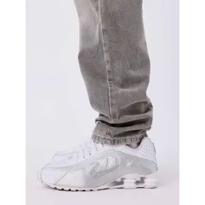 Ausgewaschene gerade Jeans Project X Paris image-5