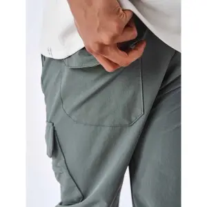 Cargohose mit mehreren Taschen Project X Paris image-4