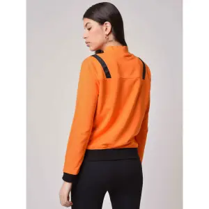 Sweatshirt cuello alto con pinzas delante de la mujer Project X Paris image-3