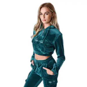 Felpa a girocollo con cappuccio court donna in velluto Project X Paris image-4