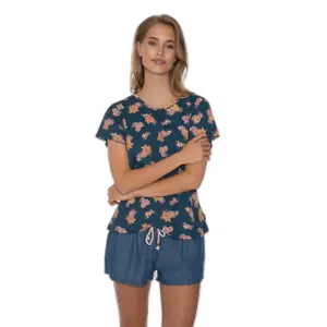 T-Shirt Frau Protest Roxx image-0