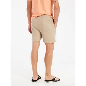 Short Protest Graig image-3