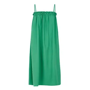 24651029-555-robe-femme-protest-dune-jardin-green