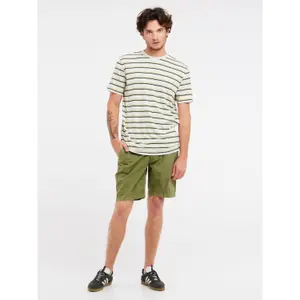 Short Protest Prtcomie image-1