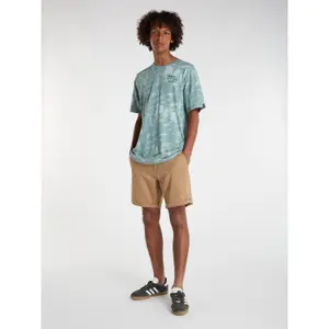 Short Protest Prtbastian image-2