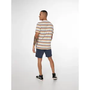 Curta Protest Fan image-3