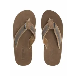 Sandals Protest Gabona image-1