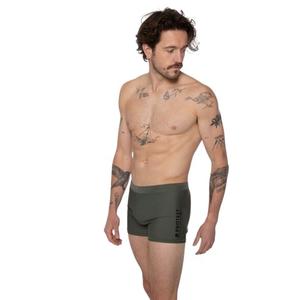 7796800-596-badeboxer-protest-carst-fichte