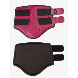 Closed mesh front leg boots for horses PS of Sweden Premium image-1