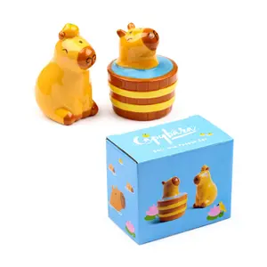Salt shaker Puckator Capybara Salt And Pepper Shaker image-2