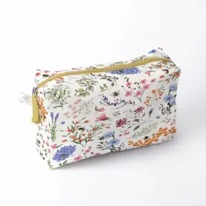 Large Toiletry Bag Puckator image-0