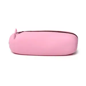 Silicone case Puckator Cochon image-3