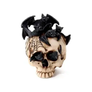 Dekorative Figur Totenkopf mit Fledermaus im Inneren Puckator image-1