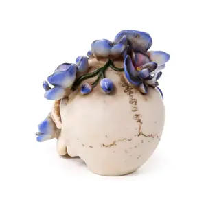 Dekorative Figur Totenkopf mit lila Orchideen Puckator image-4