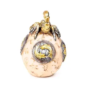 Decorative Skull Figurine with Scorpion Puckator image-4