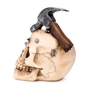 Dekorative Figur Schädel mit Hammer & Nägel Puckator image-3