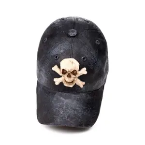 Decorative Skull Figurine with Baseball Cap Puckator image-4