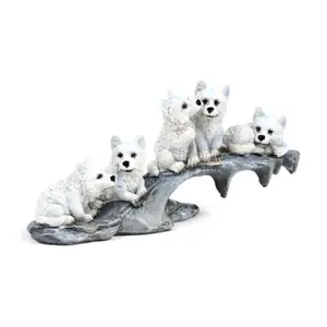 Figurine von Wolfsküken, die auf einem Felsen spielen Puckator image-0