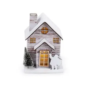 LED Birch Christmas House Puckator image-1