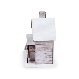 LED Birch Christmas House Puckator image-3