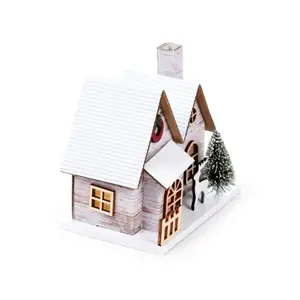 LED Christmas House Puckator image-4