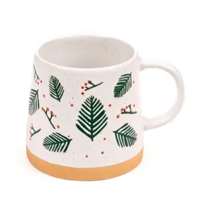 Stoneware Mug Pine Branches and Berries Puckator image-1