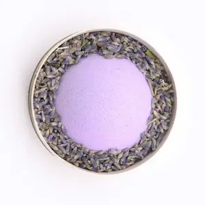 Geschenkset mit Badekugeln und Badesalzen aus wilden Salbeiblüten und Wacholder. Puckator image-1