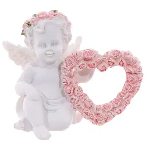Cherub with heart of roses Puckator image-0