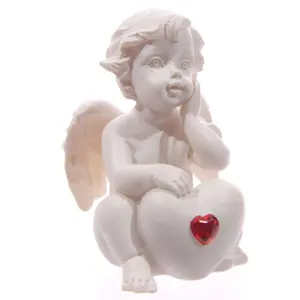 Seated cherub with heart Puckator image-1