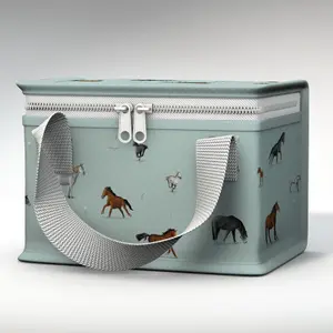 Sac repas isotherme en plastique recyclé Puckator RPET Reusable Willow Farm Horses image-0